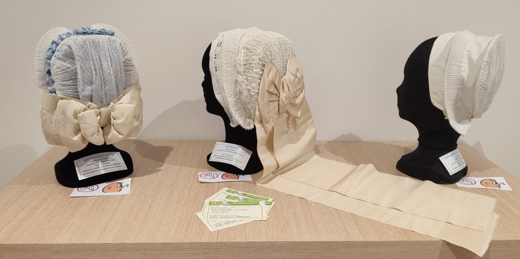 Exposition de coiffes Poitou Charentes Vendée