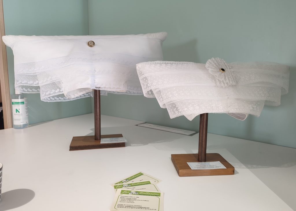 Exposition de coiffes Poitou Charentes Vendée